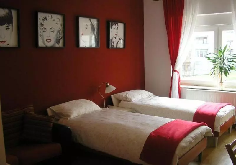 호텔 Celic Art Apartments