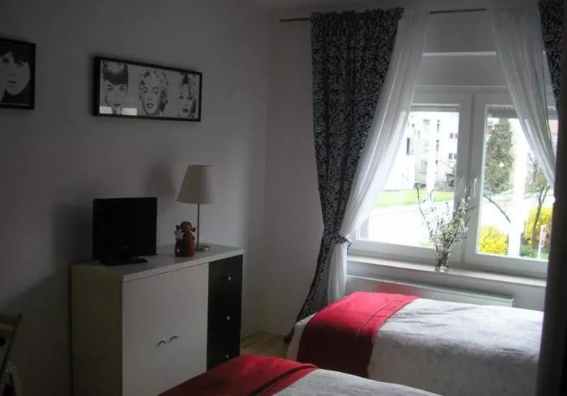 호텔 Celic Art Apartments