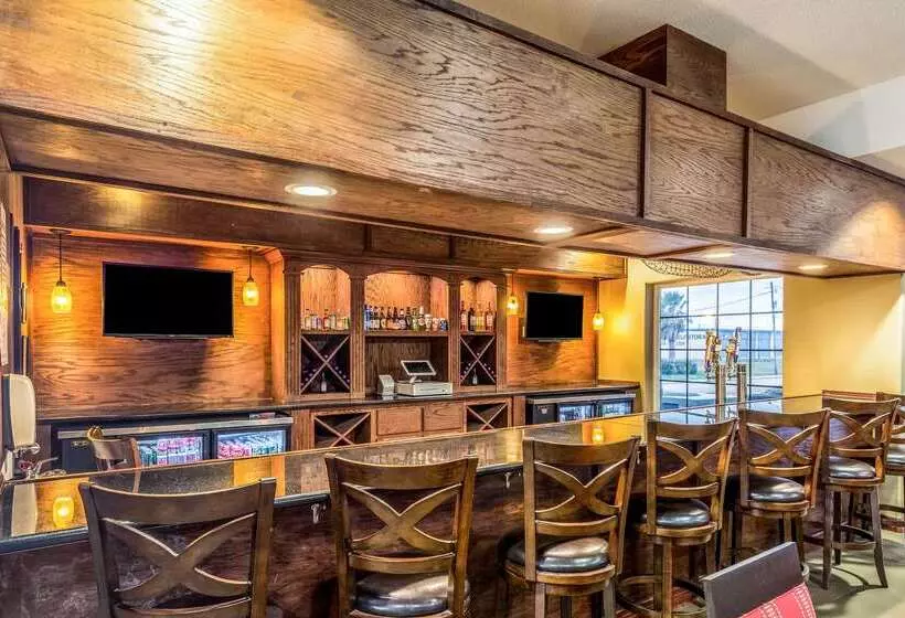 Hotel Comfort Suites