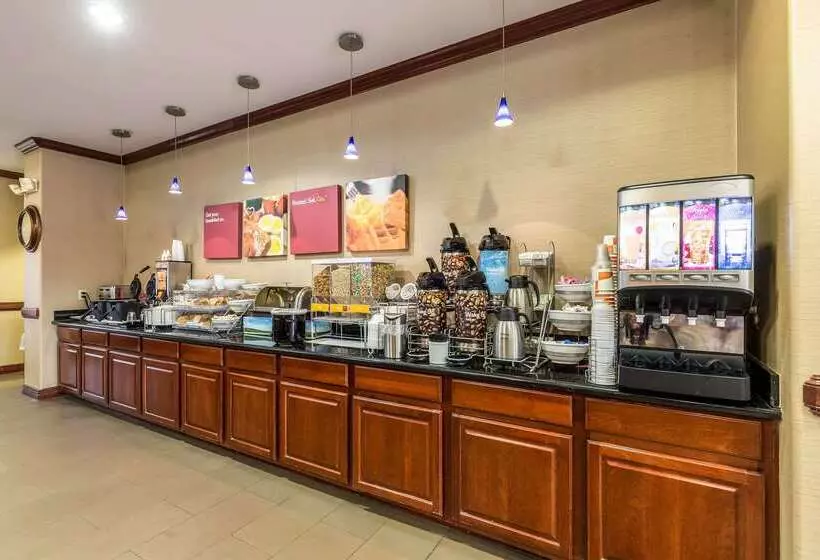 Hotel Comfort Suites