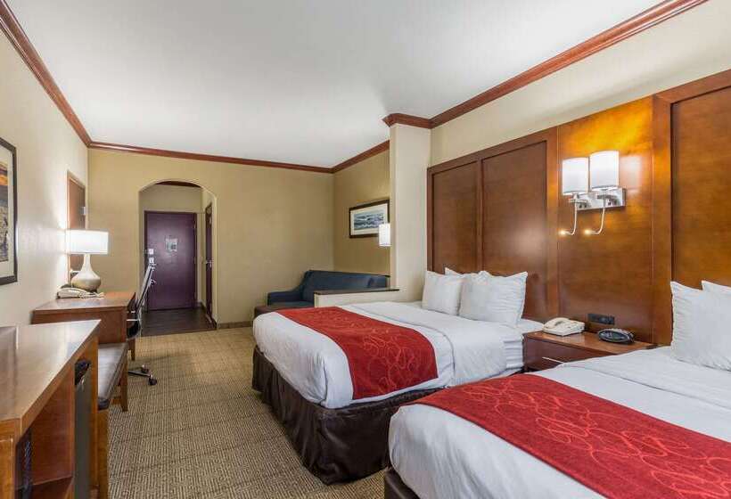 فندق Comfort Suites