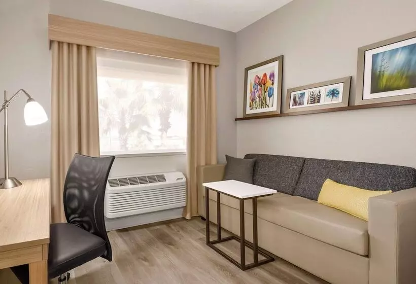 בית מלון כפרי Comfort Suites Shenandoahthe Woodlands