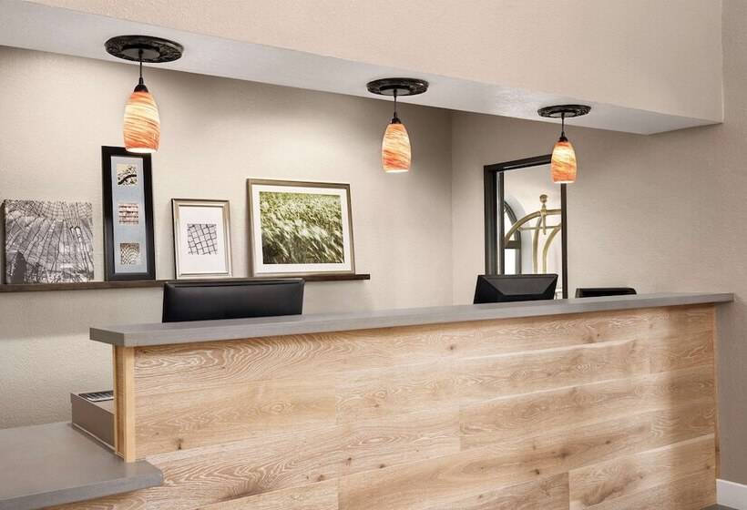 ホテル Comfort Suites Shenandoahthe Woodlands