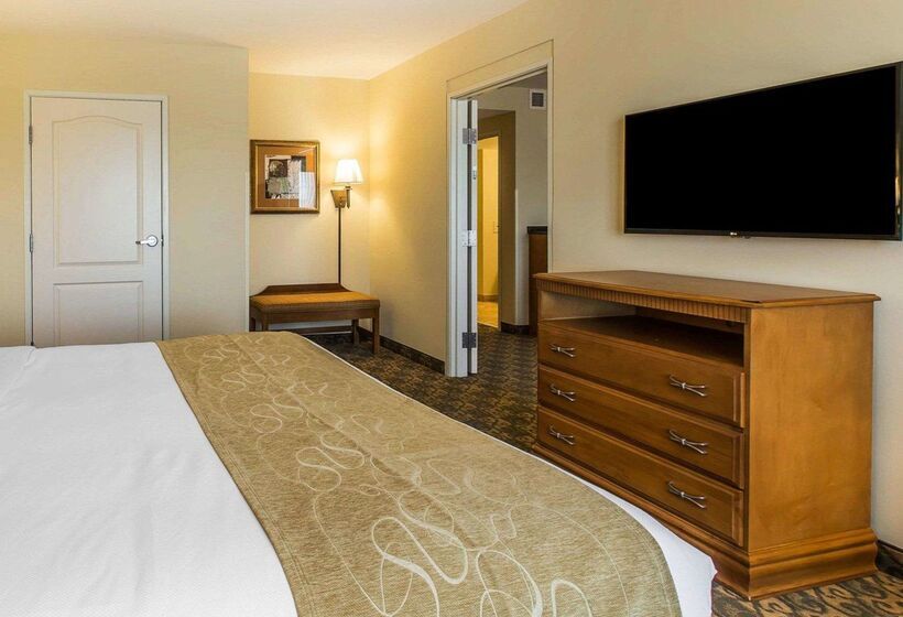 هتل Comfort Suites