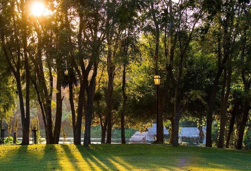 هتل Comsaed River Kwai Resort