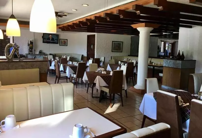 Отель Del Valle