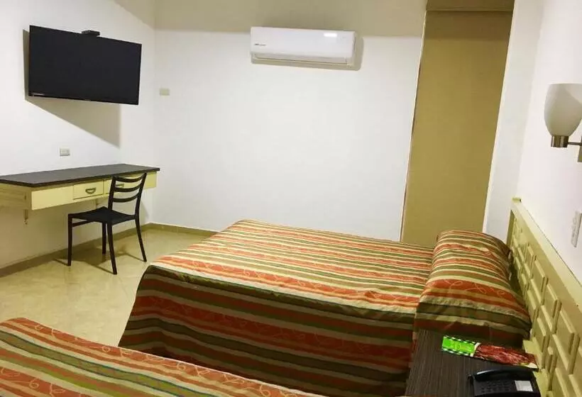 Отель Del Valle