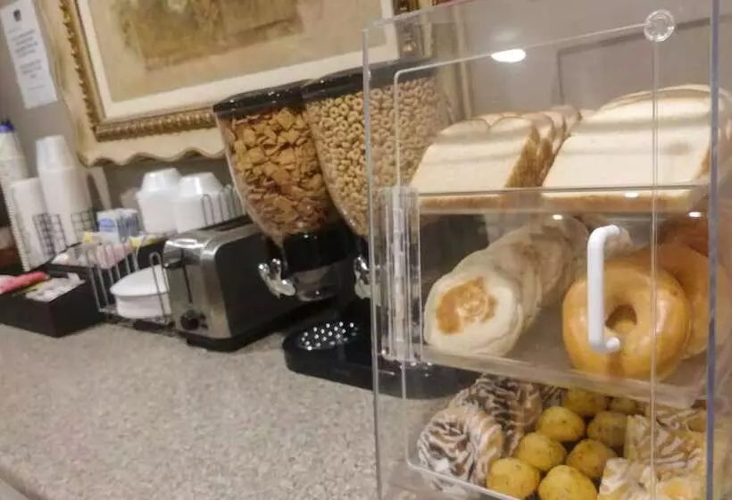 호텔 Econo Lodge Milldale  Southington