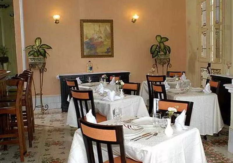 هتل Gran Caribe Palacio Azul