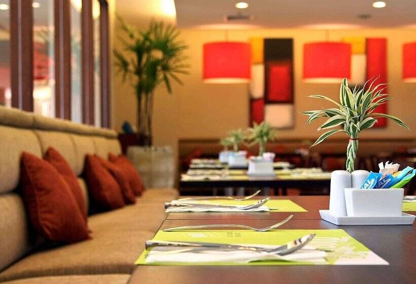 בית מלון כפרי Ibis Phuket Patong