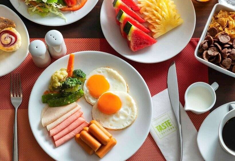 בית מלון כפרי Ibis Phuket Patong