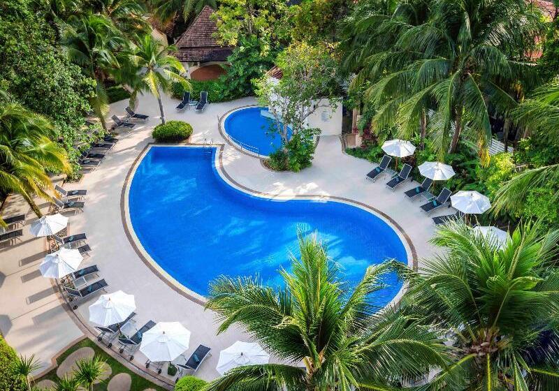 בית מלון כפרי Ibis Phuket Patong