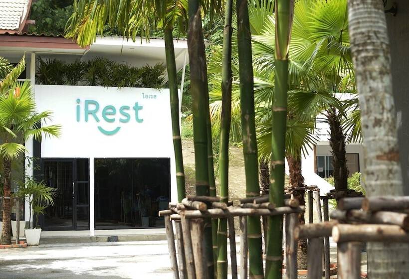 בית מלון כפרי Irest Ao Nang Seafront