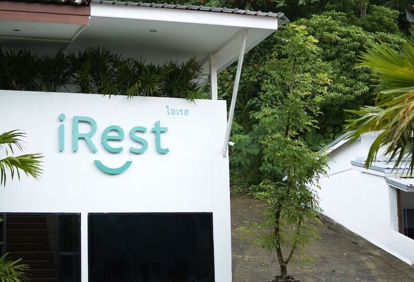 בית מלון כפרי Irest Ao Nang Seafront