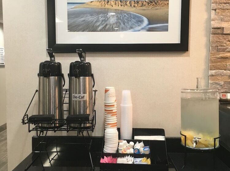 Отель Lake Norman Inn And Suites