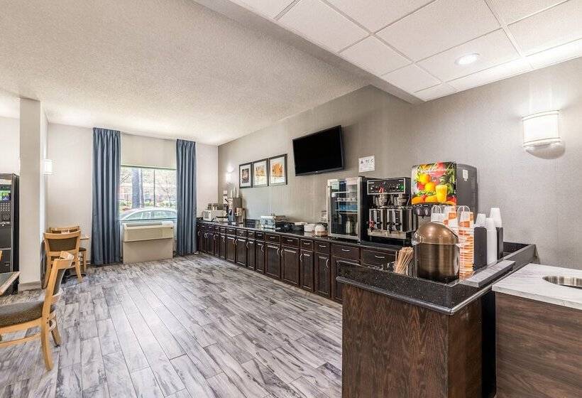 Отель Lake Norman Inn And Suites