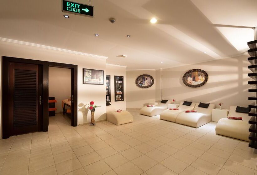 هتل Miramare Queen