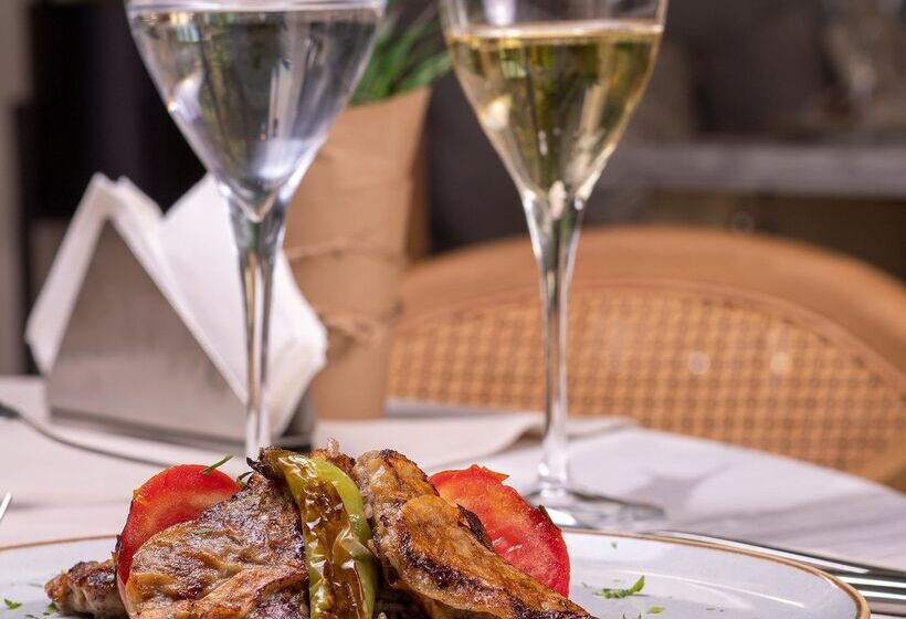 هتل Miramare Queen