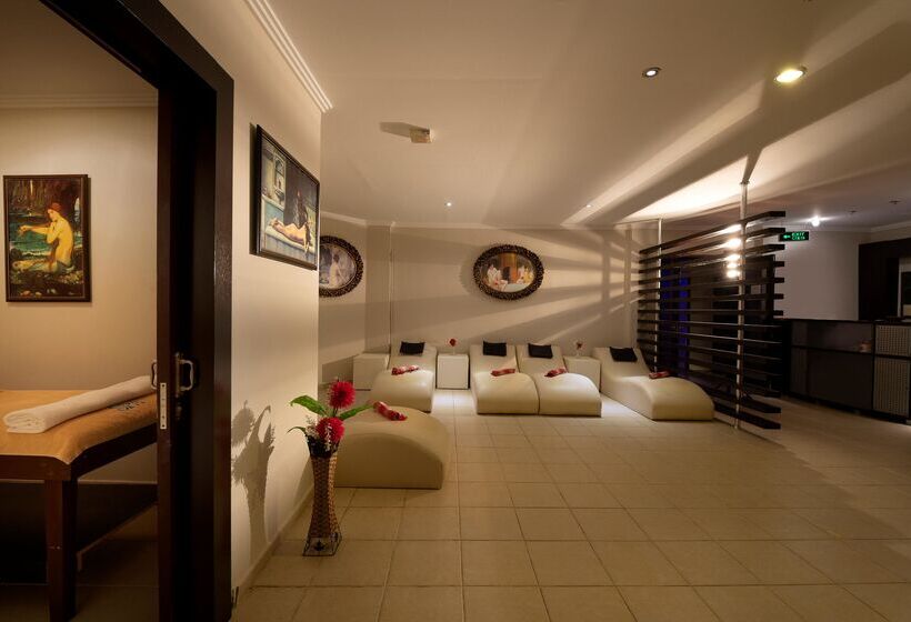 هتل Miramare Queen