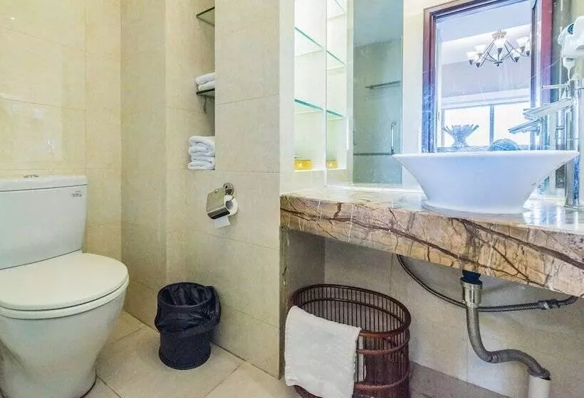 هتل Nomo Service Apartment Grand Continental