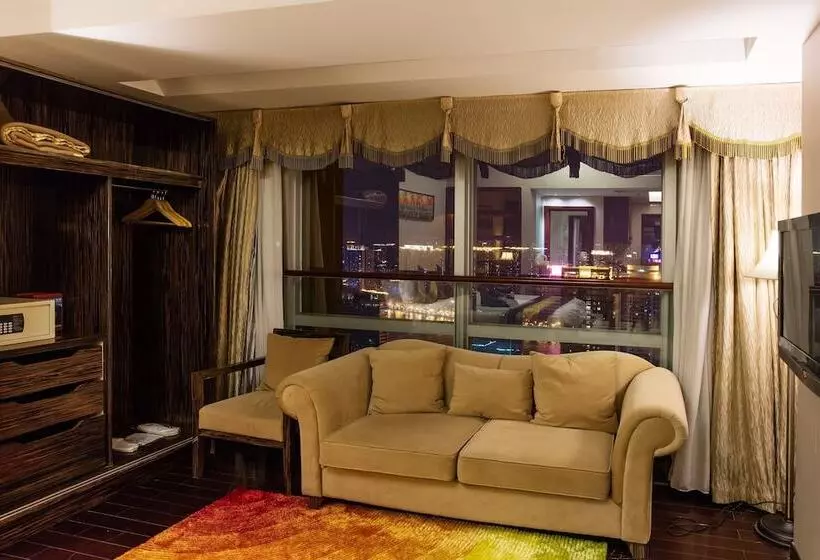 هتل Nomo Service Apartment Grand Continental