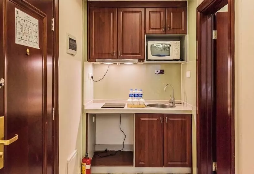 هتل Nomo Service Apartment Grand Continental