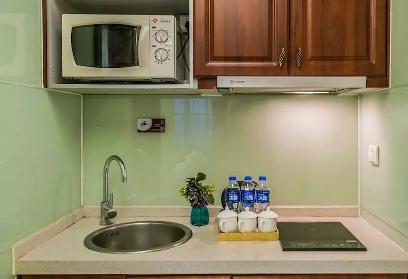 هتل Nomo Service Apartment Grand Continental