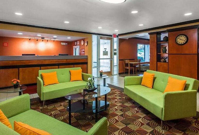 فندق Studios & Suites 4 Less Charlotte