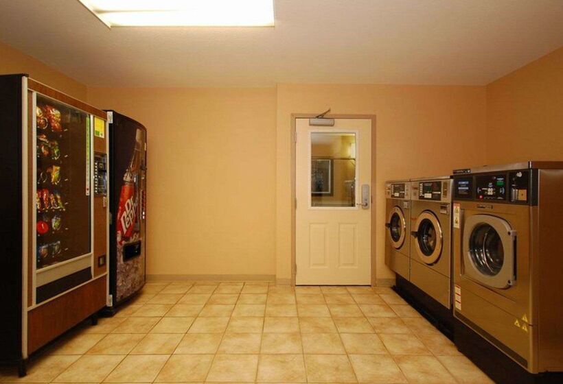 فندق Suburban Studios Avondale