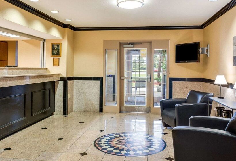 فندق Suburban Studios Avondale