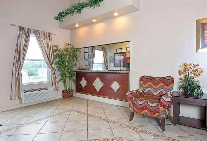 호텔 Super 8 By Wyndham St. Louis Airport