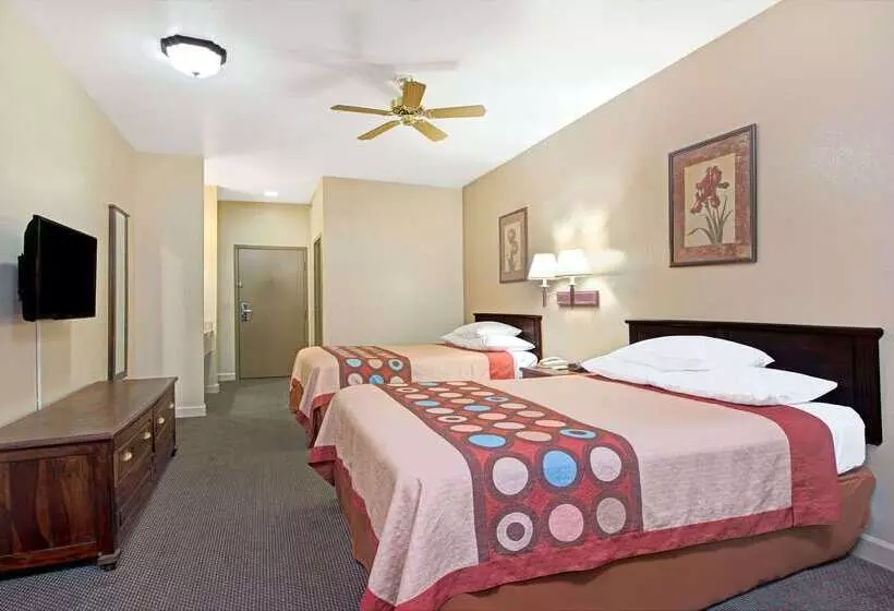 호텔 Super 8 By Wyndham St. Louis Airport