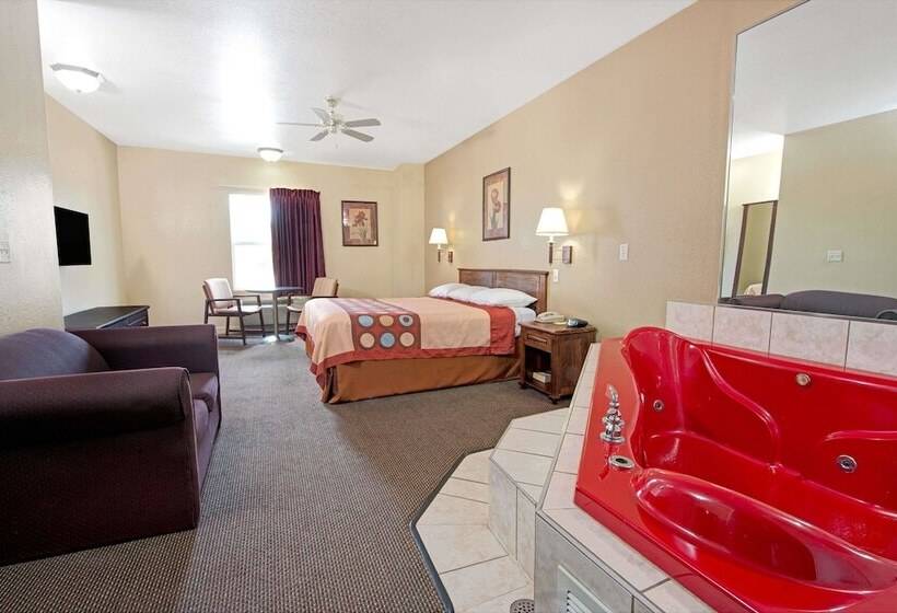 فندق Super 8 By Wyndham St. Louis Airport