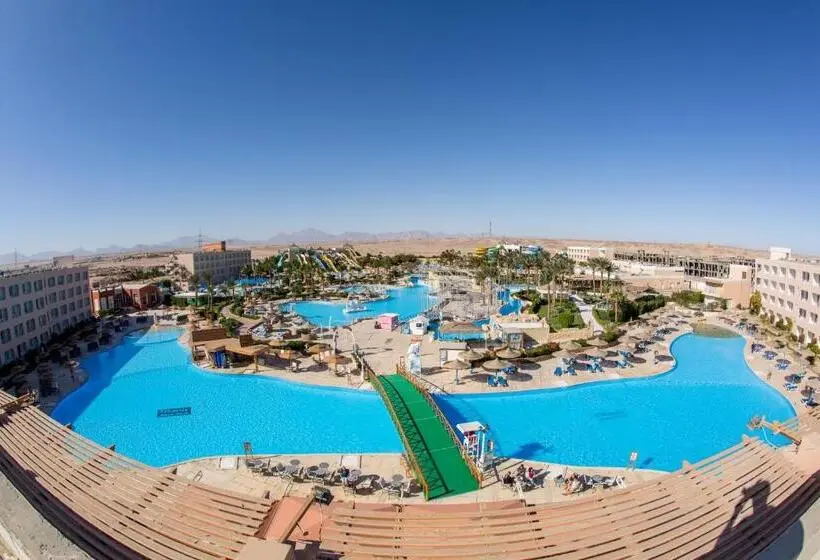 هتل Titanic Aqua Park Resort - Families and Couples only
