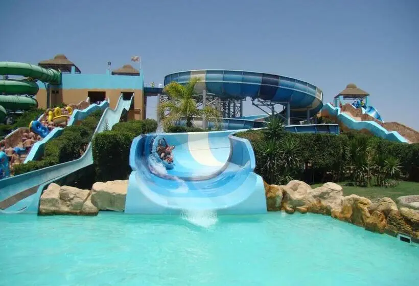 هتل Titanic Aqua Park Resort - Families and Couples only