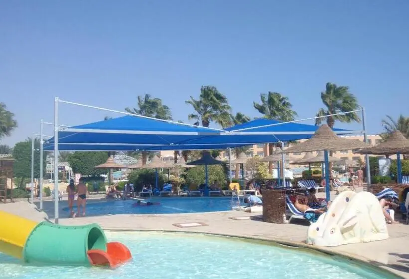هتل Titanic Aqua Park Resort - Families and Couples only