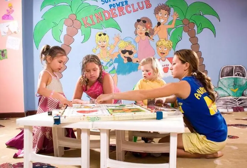 هتل Titanic Aqua Park Resort - Families and Couples only