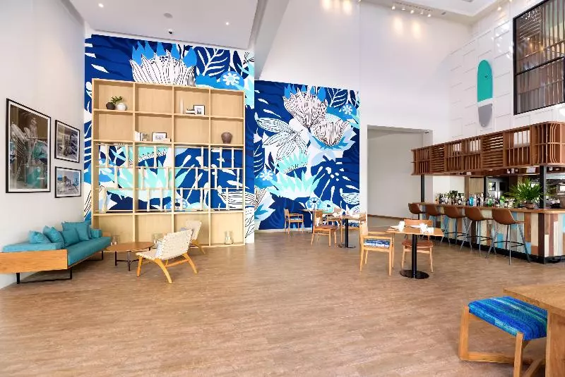 Outrigger Surin Beach Resort Sha Extra Plus