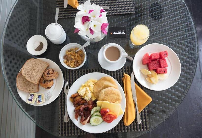 استراحتگاه Bacolet Beach Club