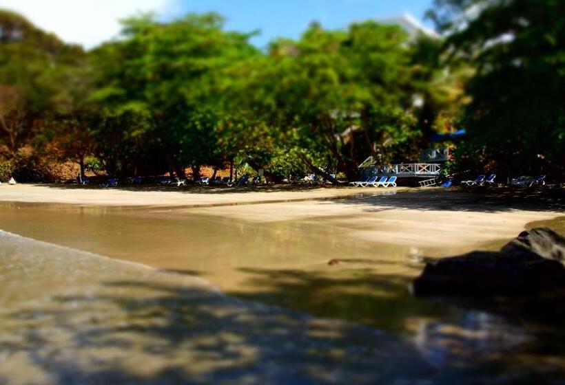 استراحتگاه Bacolet Beach Club