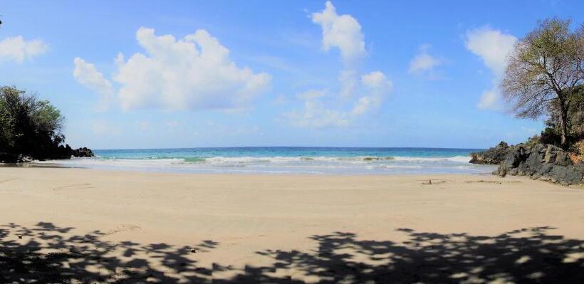 استراحتگاه Bacolet Beach Club