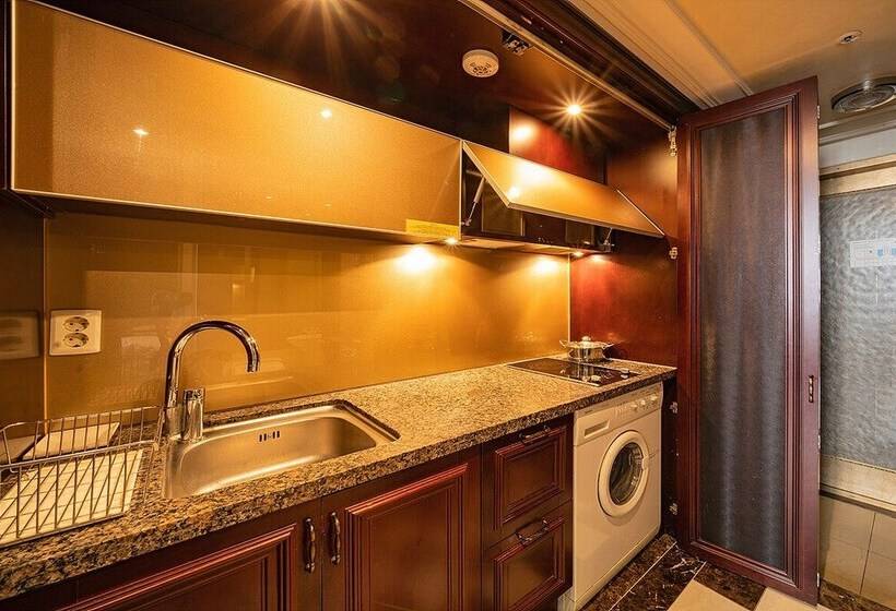 Yeoksam Artnouveau City Hotel And Residence