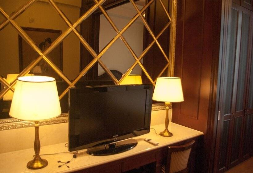 Yeoksam Artnouveau City Hotel And Residence