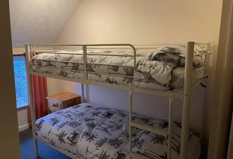 2 Bed Cosy Cottage