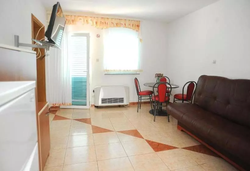 Apartmani Vila Caska