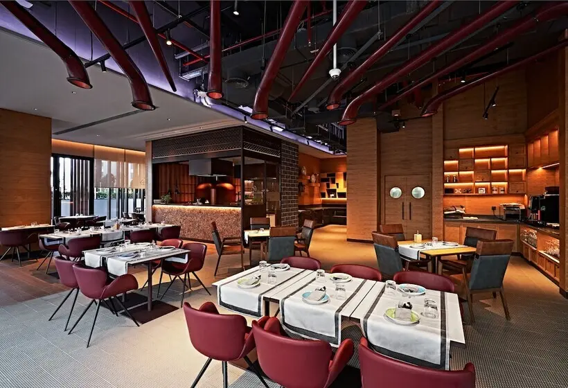 Отель Barcelo Business Bay Dubai