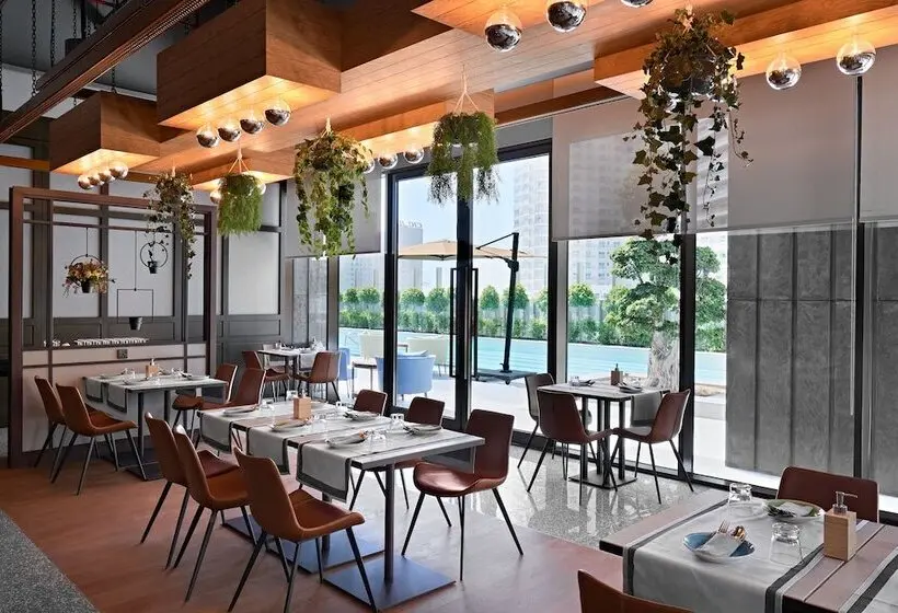 Отель Barcelo Business Bay Dubai