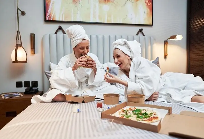 Отель Barcelo Business Bay Dubai