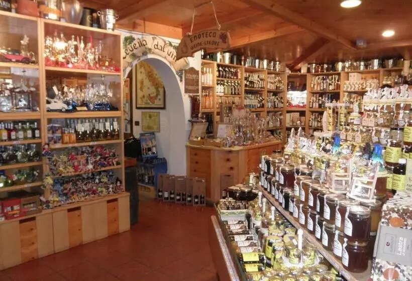 Hotelli Garnì Stella Alpina