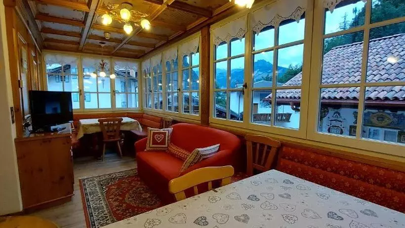 Hotelli Garnì Stella Alpina